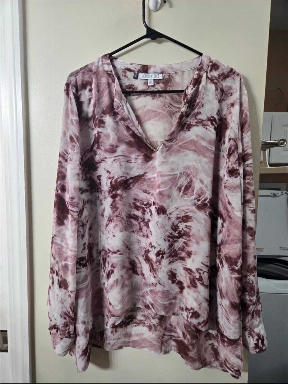 Jennifer Lopez Mauve Marble V-Neck Long Sleeve Top